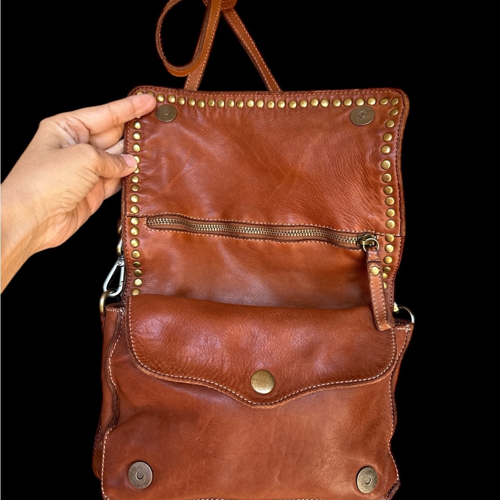 Sundance Leather Floral Cutout Shoulder/Crossbody Bag (Made in Italy) - Picture 3 of 9